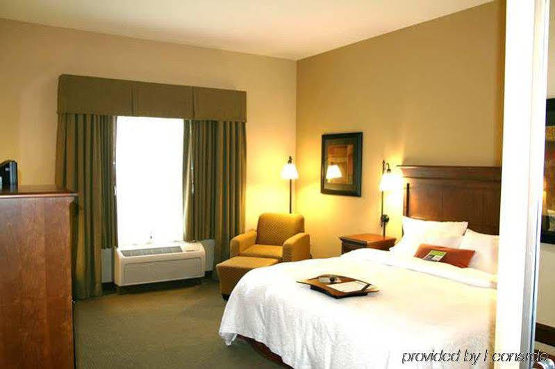 Hampton Inn & Suites Pinedale Rum bild